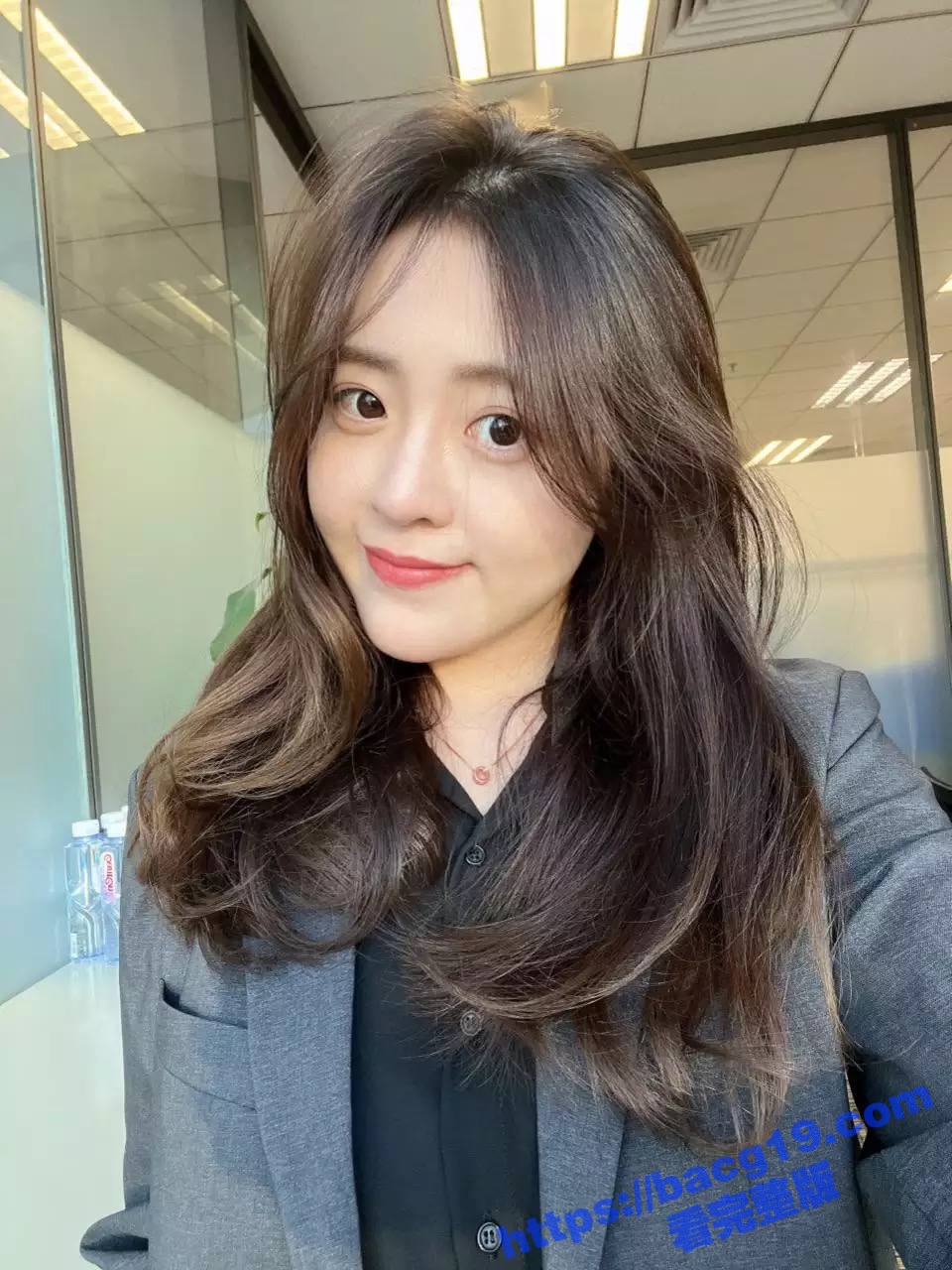 00后清纯反差婊与男友性爱视频泄漏 胸推舌舔骑乘深喉 白里透红的粉穴被快速抽插！ - 51吃瓜网-51吃瓜网