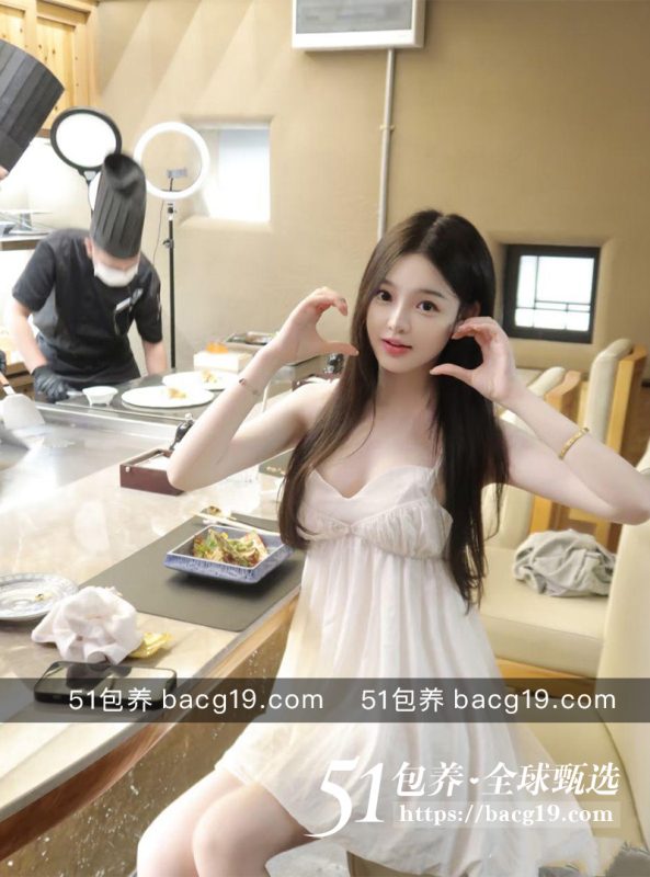 51包养 高端私人定制 | CQ022604  清纯甜美重庆OL  36C极品身材 上粉下嫩  可御姐可小纯-51吃瓜网