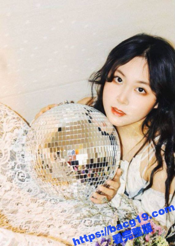 广州城市理工学院会计学 吴真真 性瘾小母狗宿舍性感情趣内衣大尺度自慰 完全不顾一旁聊天的室友！-51吃瓜网