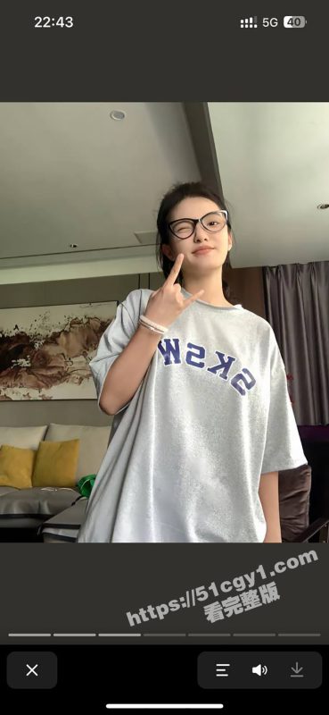 独家曝光！抖音厦门母狗 黄淮北  到处约炮聊骚居家狂热自慰 出去约炮时胸口的挂坠被实锤本人无疑！-51吃瓜网