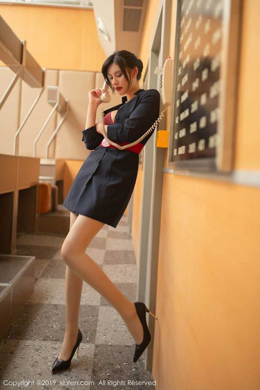 【深夜福利】 阿朱经典 19年空姐写真 81P-51吃瓜网