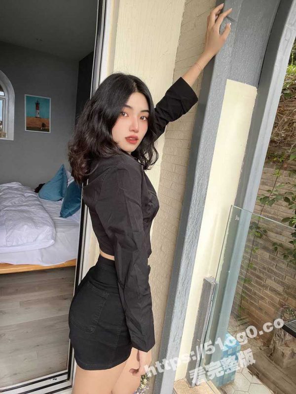 瓜友投稿曝光 广州工商银行 许雅琪 不雅视频流出 白天柜台上班 天天晚上出去酒吧约炮！-51吃瓜网