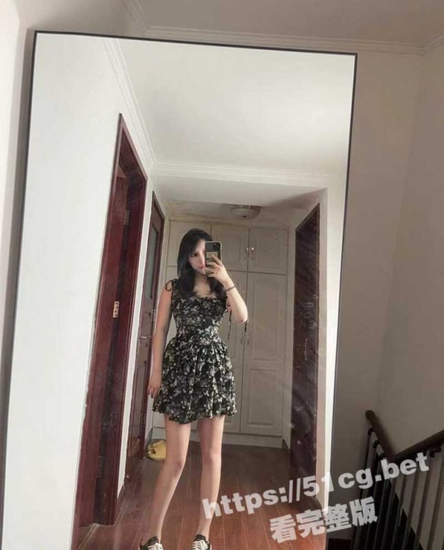 调教大神 重金砸00后小嫩模 视频指挥调教各种骚各种挑逗现场展示技能 故事感极强 超精彩！！-51吃瓜网