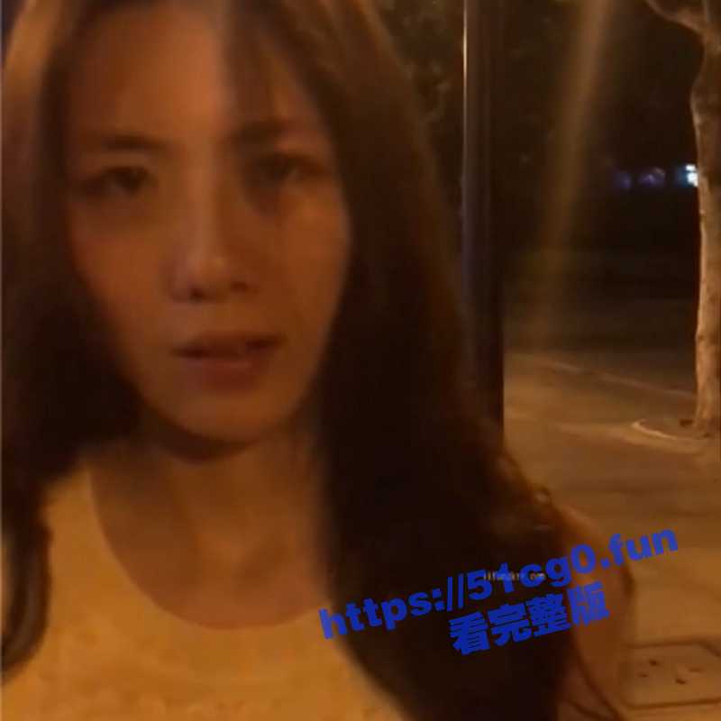 湖南信息学院 反差女神和男友啪啪啪视频被曝光 没想到这么好看的女神在床上这么骚！-51吃瓜网