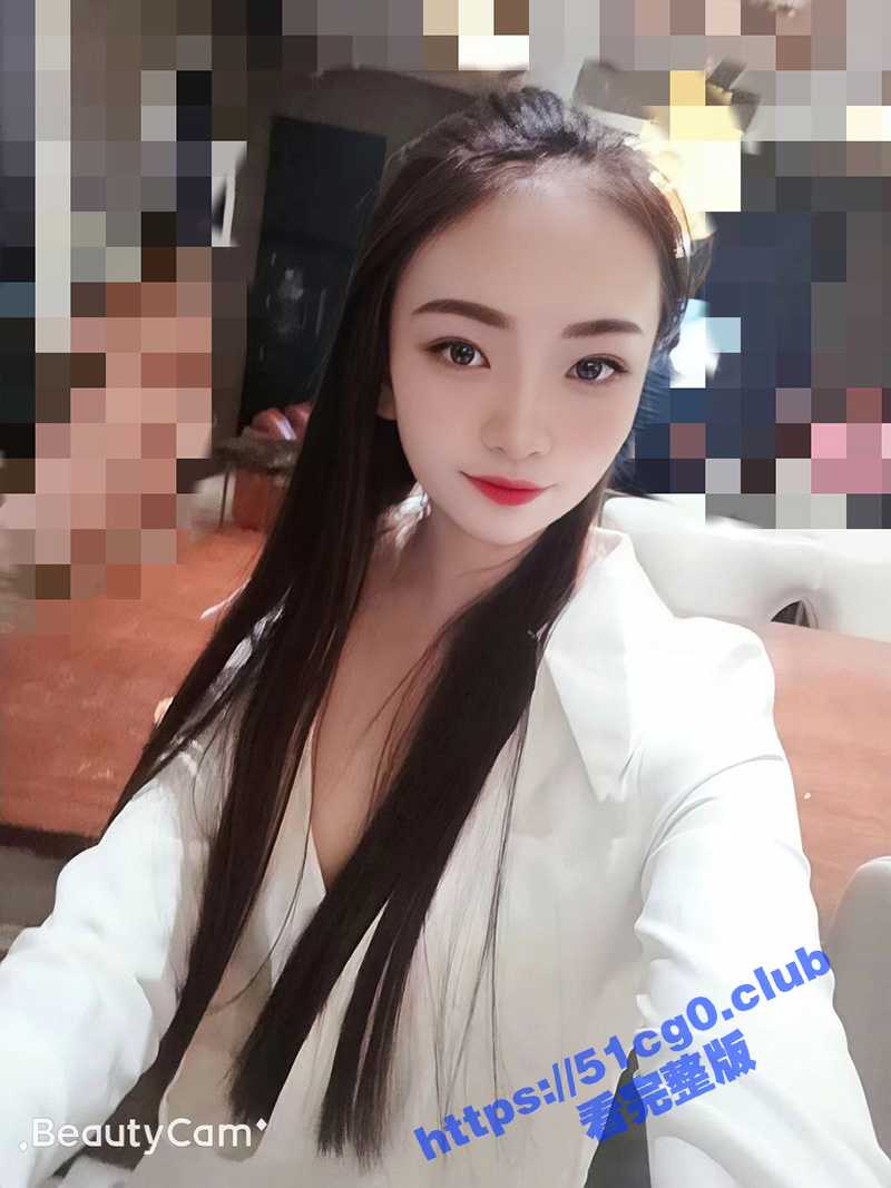 瓜友投稿曝光!和好朋友约炮友 小蓝 在酒店走廊激情3P 这个大长腿妹子是真的骚! - 51吃瓜网-51吃瓜网