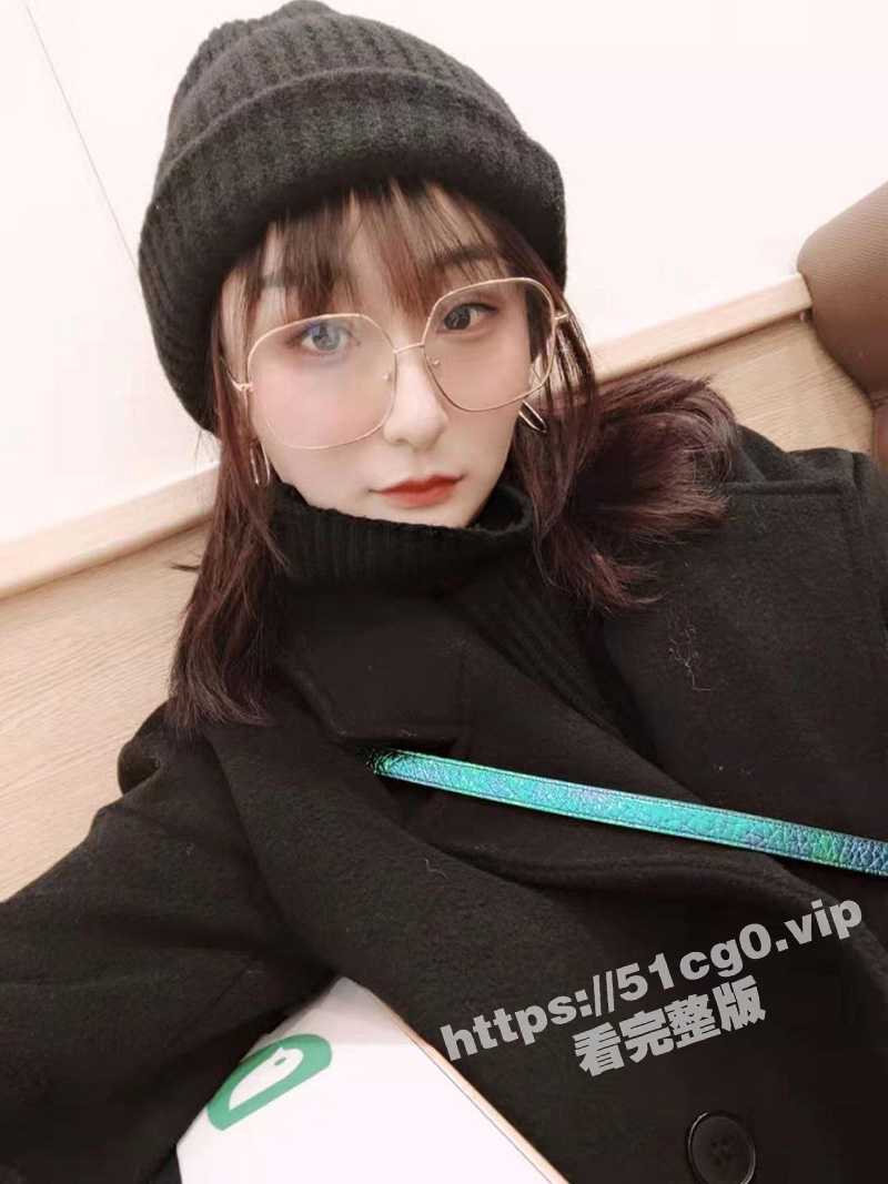 广东已婚人妻办公室文员 韦璇 在丈夫面前端着 只接受客户的调教 在客户目前就是个母狗! - 51吃瓜网-51吃瓜网