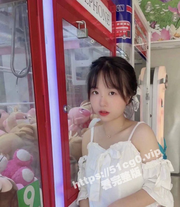 瓜友分享广州卫生职业技术学院 反差巨乳骚母狗刘文馨  长相甜美却背着男朋友跟别人裸聊 被后入叫的很骚-51吃瓜网