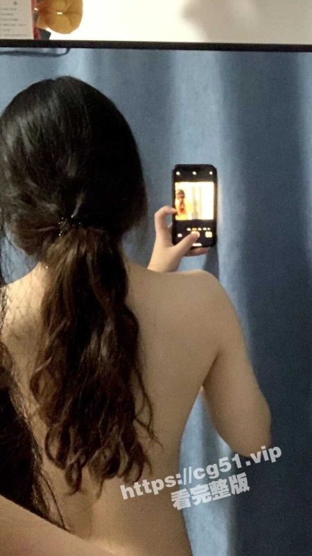 南京极品反差婊 李一萍 分手后求和不成被渣男曝光！抓着头发全裸跪地行走 被鸡巴各种征服！-51吃瓜网