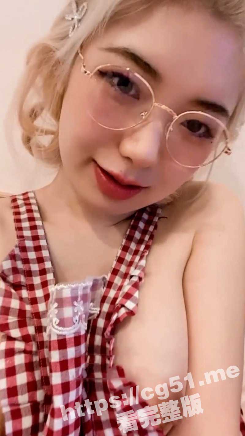 最新另类风自拍流出!心理学女大学生 知性小姐姐 karin 各种不雅私拍 - 51吃瓜网-51吃瓜网