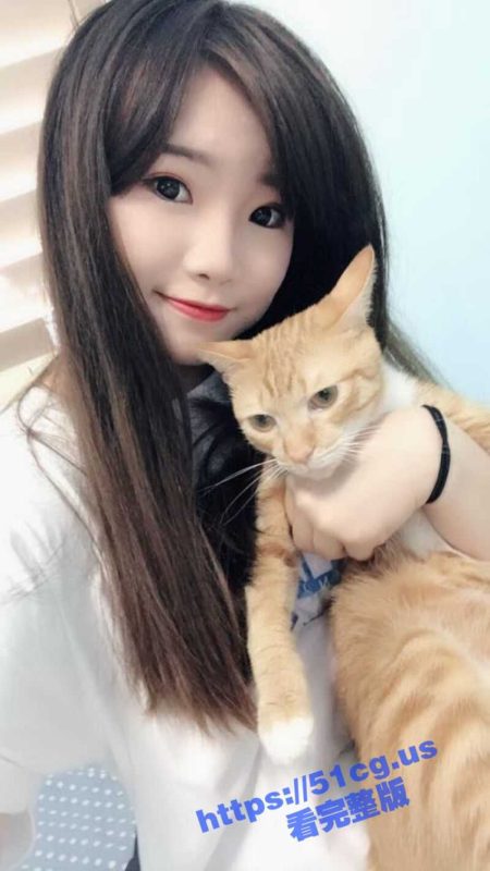 台湾素人论坛流出 男友手机里D奶无毛白虎 清纯女友和陌生男子后入 无套做爱视频流出-51吃瓜网