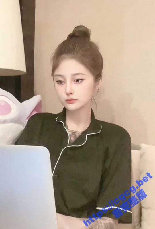 吃药就是猛持续爆操！花臂纹身蓝衣妹妹打桩机后入猛顶 网友看完探花真实去嫖她 投稿流出！-51吃瓜网