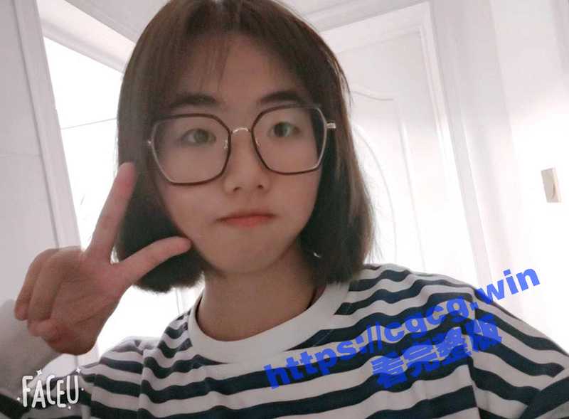 SOUL大学生约到的母狗 网调2个月开房上垒 经常让她在宿舍抠b拍过来互撸 微胖很可爱！-51吃瓜网