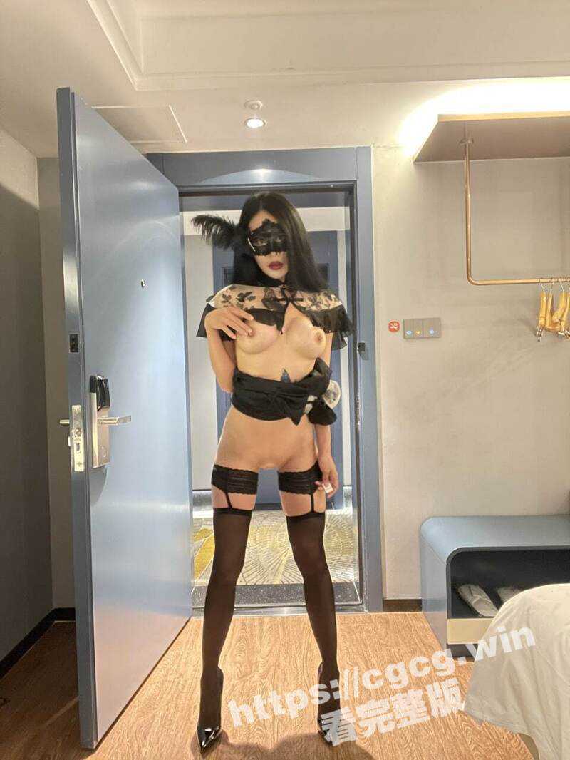 极品反差美娇娘 美杜莎serena 与闺蜜共同约炮 伺候单男 室外穿黑丝漏出 泄密流出 - 51吃瓜网-51吃瓜网