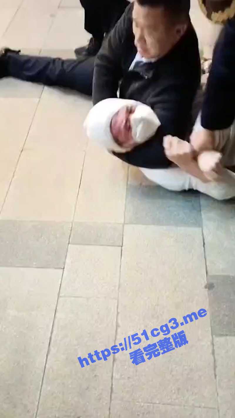 哪位瓜友有这种爱好？绵阳一男子穿JK丝袜耍流氓被抓！ - 51吃瓜网-51吃瓜网