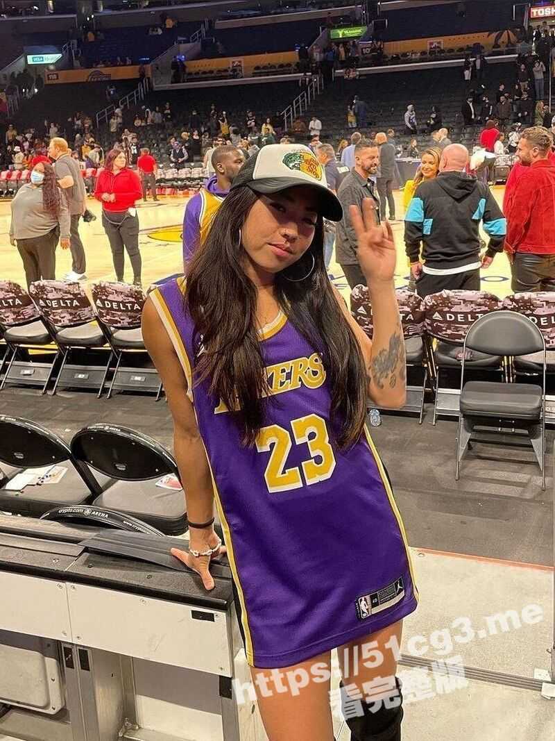 美国洛杉矶亚裔24岁 性感DJ 演员模特 啦啦队长 Alaska 私下与男友做爱视频泄密流出! - 51吃瓜网-51吃瓜网