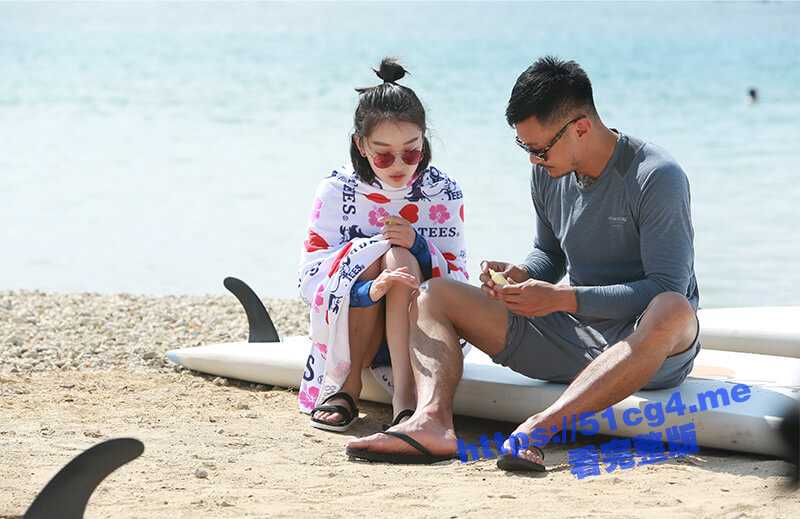 周冬雨参加综艺活动露点 学水上瑜伽不幸走光 没想到她居然是个白虎 导演组内部高清拍摄图曝光-51吃瓜网