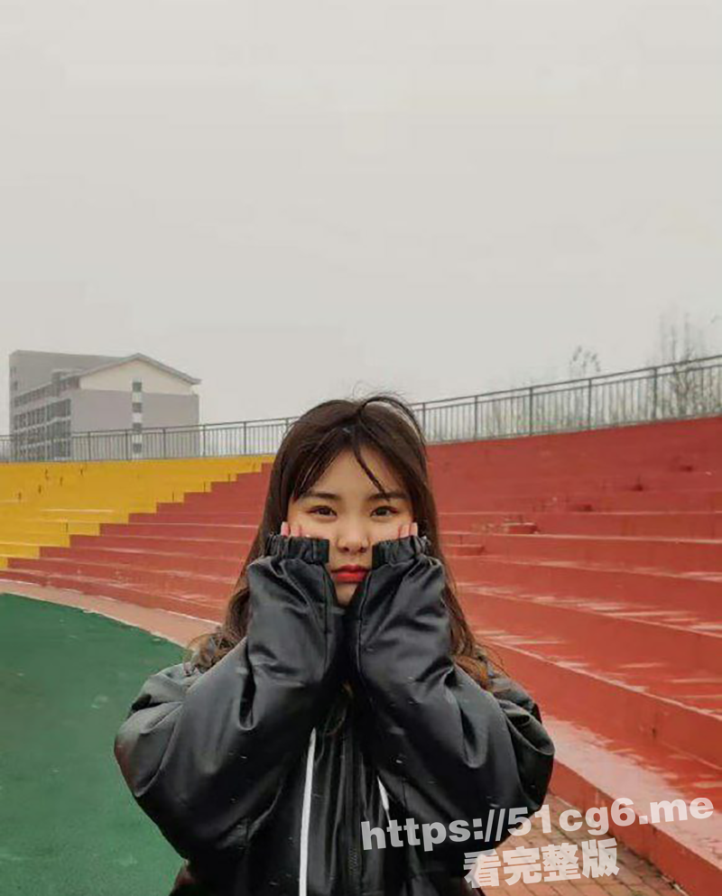 瓜友投稿分享！漂亮妹妹记录自己自慰 叫我帮忙给她拍照 还给我口 太骚了！ - 51吃瓜网-51吃瓜网