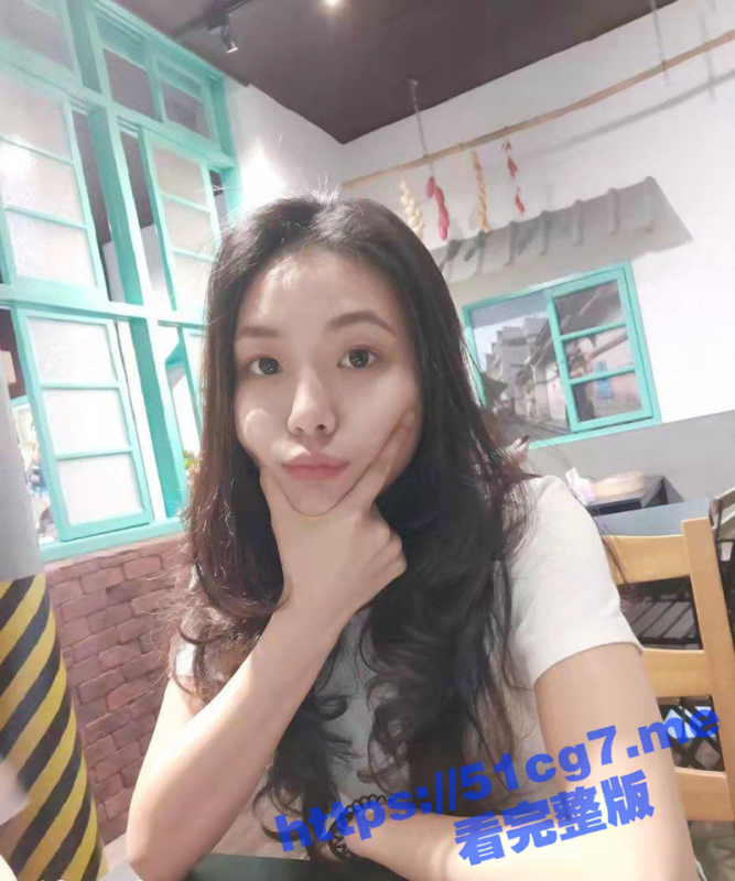 台湾一酒店流出 反差少妇偷情给老公戴绿帽 后入叫声很哇塞 超级反差!-51吃瓜网