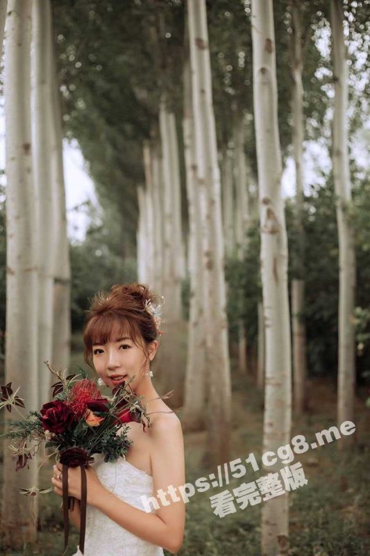 瓜友分享 套路拍写真的少妇 半个月就拉去拍私房成功推倒 还去她家偷情找刺激!高清露脸性爱视频流出-51吃瓜网