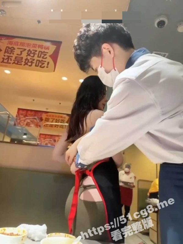 秀人第二骚模打卡海底捞！是小逗逗/逗本逗鸭 学习阿朱老师海底捞露出 调戏服务小哥！-51吃瓜网