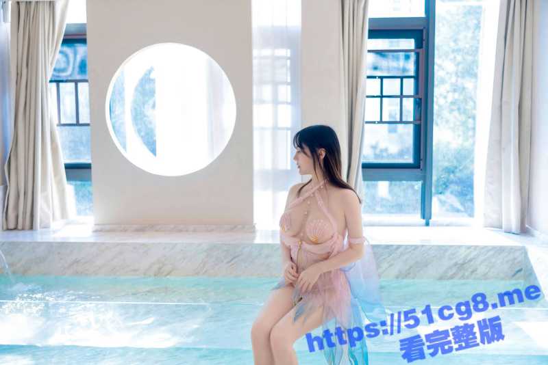 秀人网女神模特 豆瓣酱 私拍视图震撼泄密 甜美可爱贝壳奶罩 泳池戏水漏毛微漏美鲍-51吃瓜网