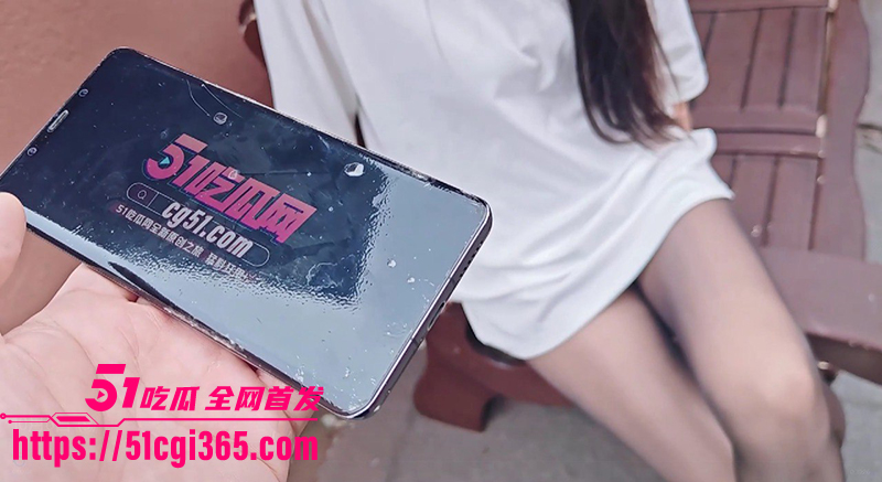 51原创绿母少年阿宾 骚妈穿着黑丝户外尿尿 回到家爆操老妈全是尿的骚逼！ - 51吃瓜网-51吃瓜网