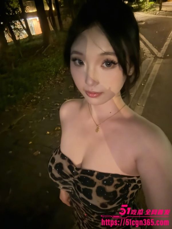 广西桂林精神小妹 冯诗瑶 做爱视频流出 黑丝连体服裹身勾勒完美曲线 口交吞屌多体位激情爆操白浆流淌！-51吃瓜网